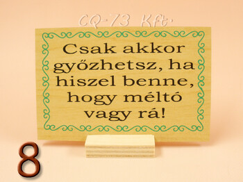 Fatábla kis talpas 10x7cm