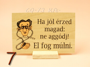 Fatábla kis talpas 10x7cm