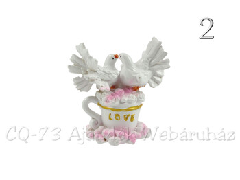 CQ3835 Galambpár csészén Love 8cm 2f